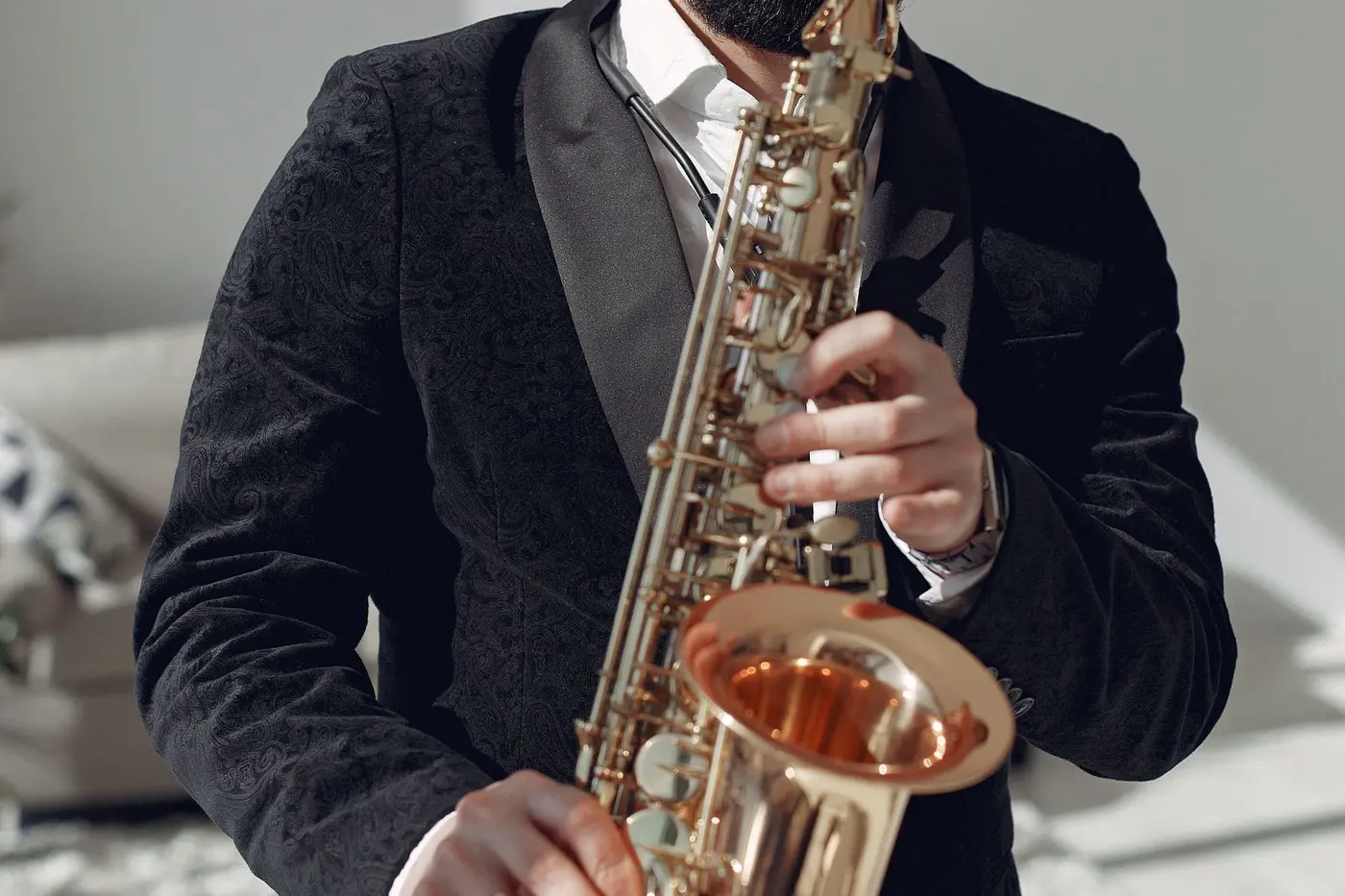 A refined live performance atmosphere inside a luxury venue